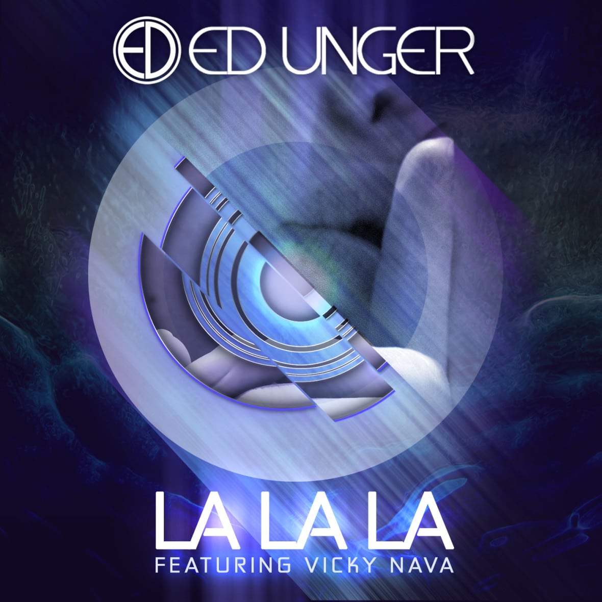 LALA Cover white